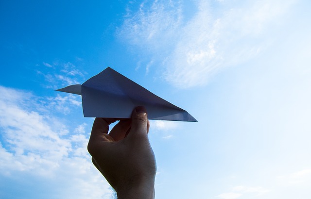 paper plane photo